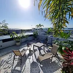 La Cuadra Apartments By Acomodo